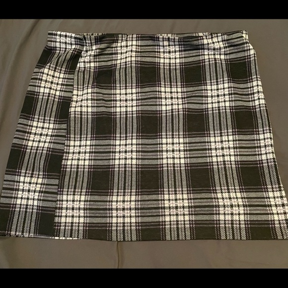 H&M Plaid Skirt